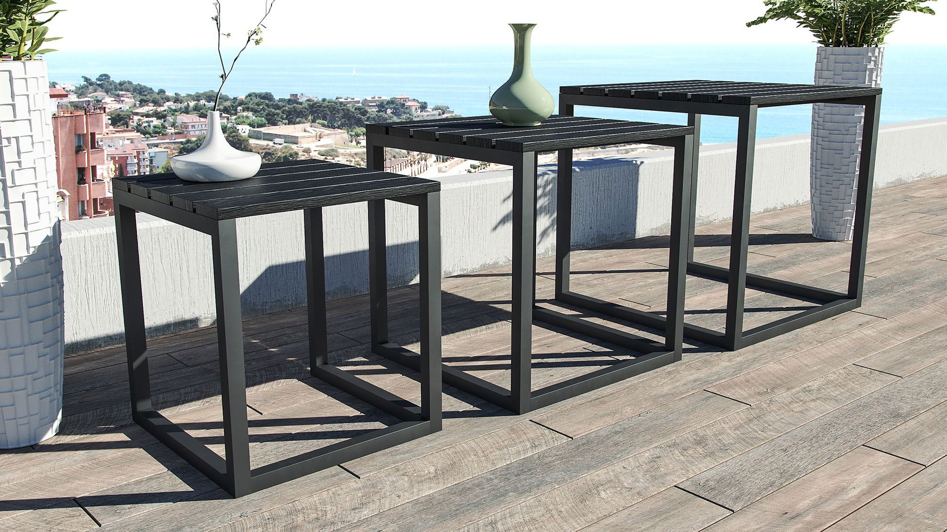 Set of 3 nesting tables