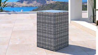 Larentia side table