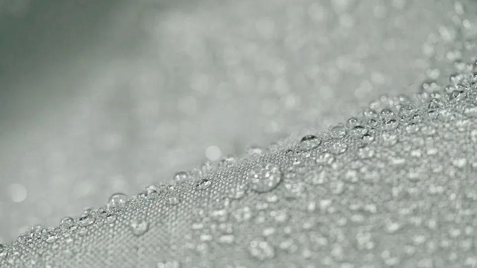 Travia M Weather-proof cover